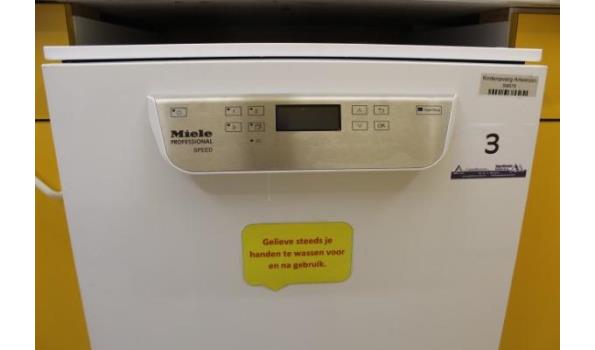 vaatwasmachine MIELE Professional Speed PG8055UAW, werking niet gekend